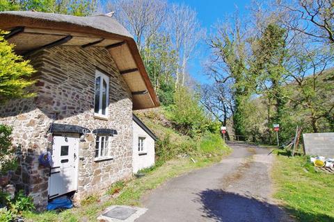 Royal Castle Lodge Castle Hill, Lynton, EX35 6JA