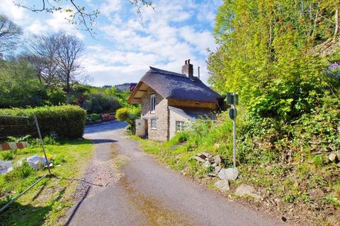 Royal Castle Lodge Castle Hill, Lynton, EX35 6JA