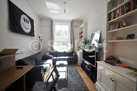 2 bedroom apartment to rent, Mount Pleasant Villas, London N4