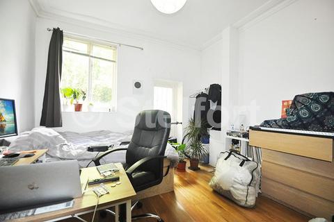 2 bedroom apartment to rent, Mount Pleasant Villas, London N4