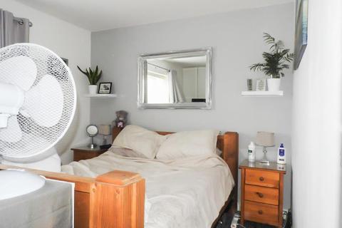 6 Mariners Way, Northfleet, Gravesend, DA11 9EP