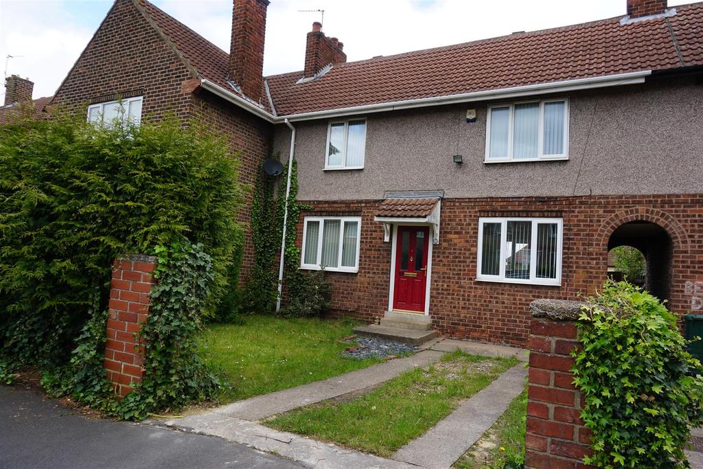 Fifth Avenue, Woodlands, Doncaster 3 bed terraced house £100,000