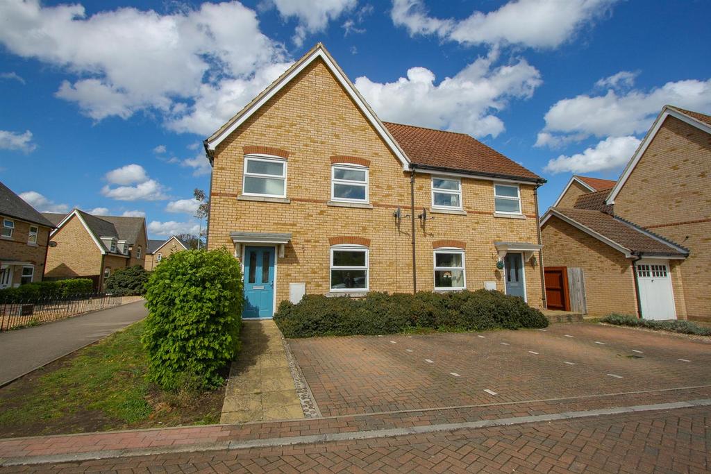 Dobede Way, Soham, Ely 3 bed semidetached house £1,000 pcm (£231 pw)