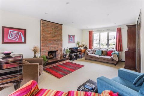 6 Padbrook, Oxted, RH8 0DW