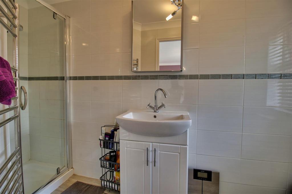 Ensuite shower room