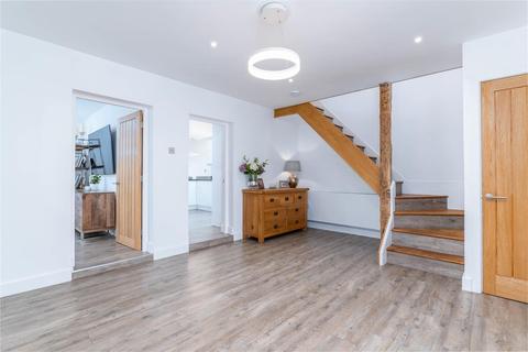 46 Pitchers Hill, Wickhamford, Evesham, WR11 7RT