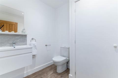 46 Pitchers Hill, Wickhamford, Evesham, WR11 7RT