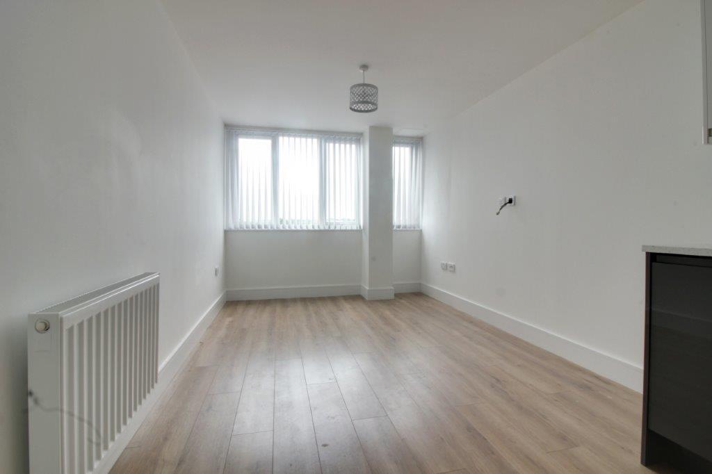 Bartholomew Court, Waltham Cross 1 bed flat - £850 pcm (£196 pw)