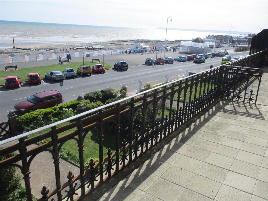 Knole Road, BexhillonSea 1 bed flat £265,000
