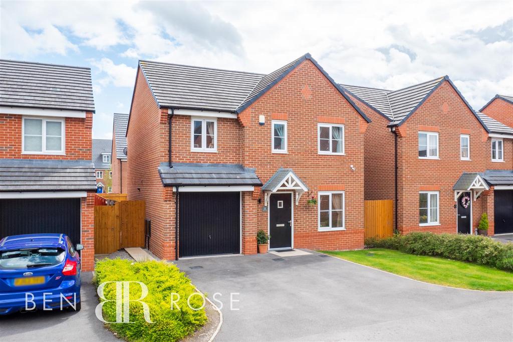 Atlantean Drive, Leyland 4 bed detached house £250,000