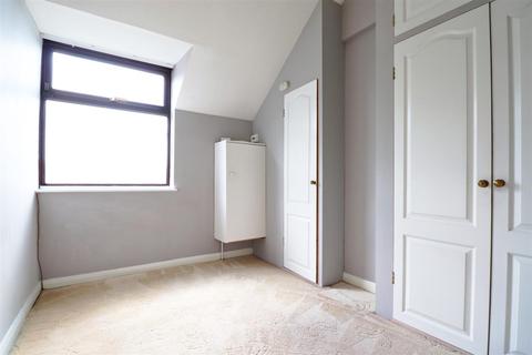93 Heath Way, Erith, DA8 3LZ