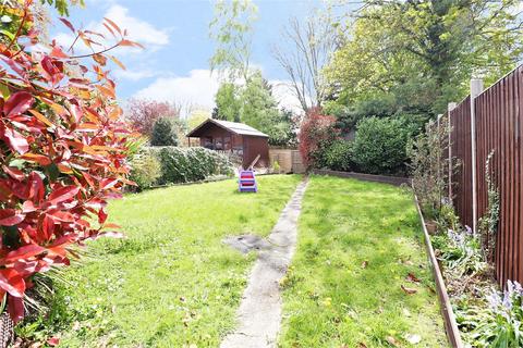 1a Honeyden Road, Sidcup, DA14 5LX