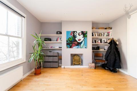 undefined, Colvestone Crescent, London Fields E8