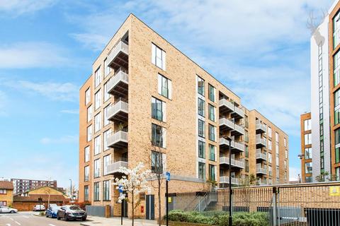 2 bedroom apartment to rent, Lovelace Street, Haggerston E8