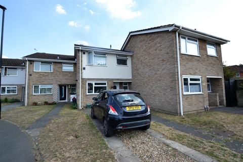 21 Target Close, Feltham, TW14 9TF