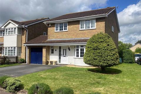 2 Hanover Way, Churchdown, Gloucester, GL3 1NJ