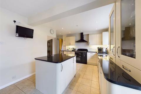 2 Hanover Way, Churchdown, Gloucester, GL3 1NJ