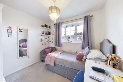 2 Hanover Way, Churchdown, Gloucester, GL3 1NJ