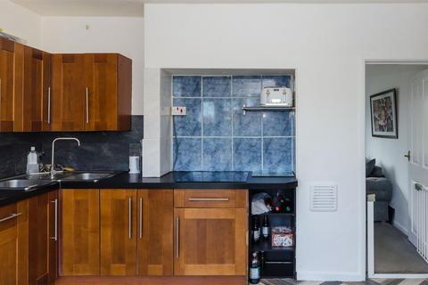 43 Highfield, Withernsea, HU19 2LJ