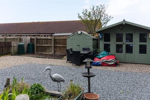43 Highfield, Withernsea, HU19 2LJ
