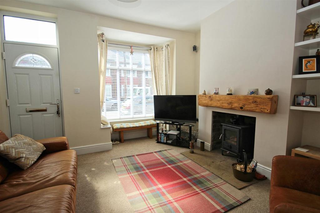 Lounge with log burner.jpg