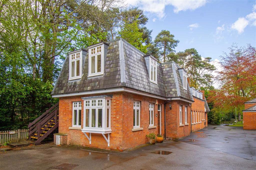 Daneswood, Aspley Heath, Aspley... 2 bed apartment £950 pcm (£219 pw)