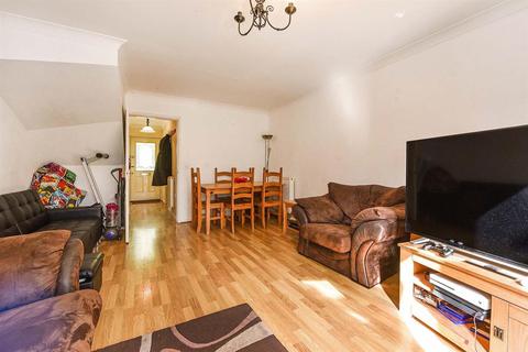 14 Beckett Road, Andover, SP10 3HT