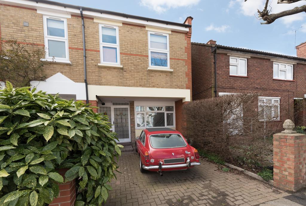Gordon Road, Wanstead, London 4 bed end of terrace house £750,000