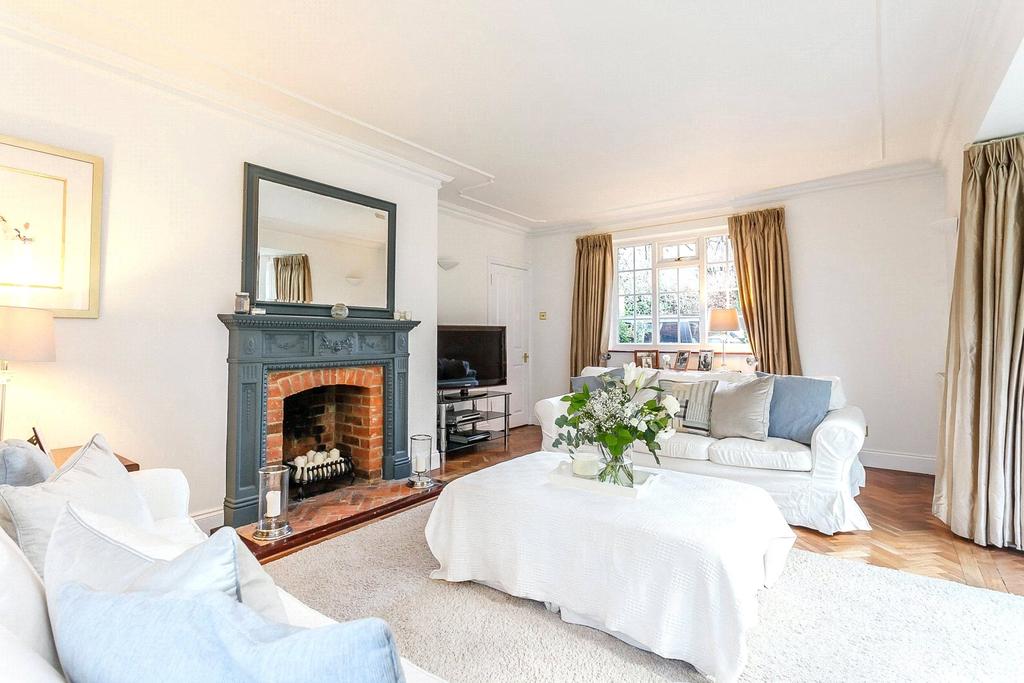 Skippetts Lane East, Basingstoke, RG21 5 bed detached house £900,000