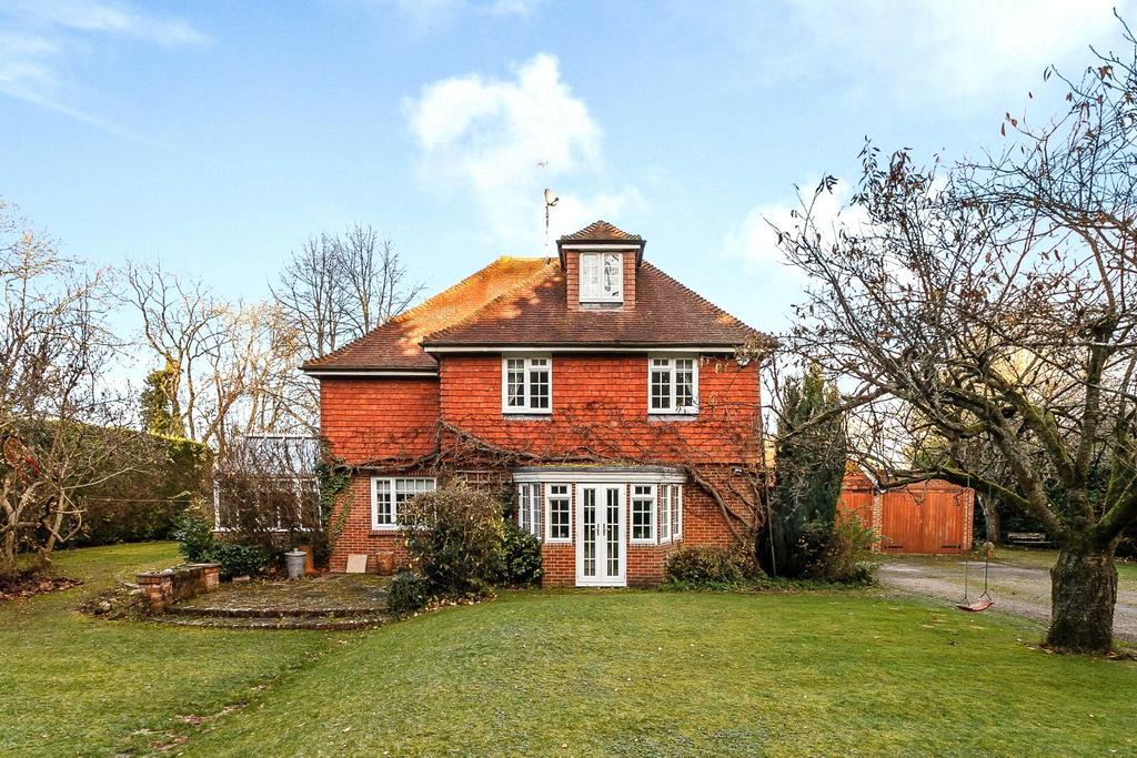 Skippetts Lane East, Basingstoke, RG21 5 bed detached house £900,000