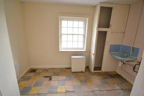 8 Abbey Road, Woking, GU21 4PQ