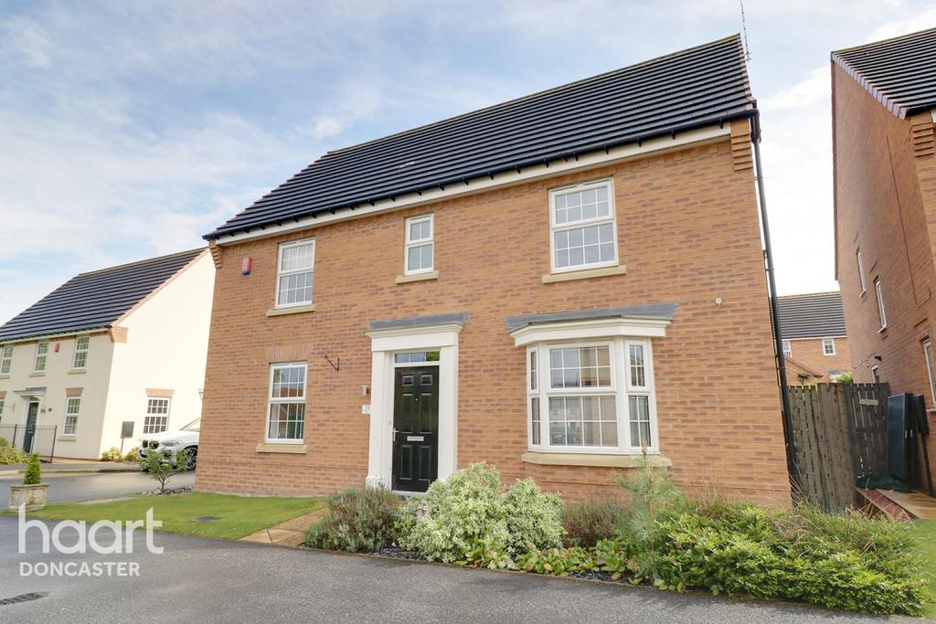 Hillcrest Drive, Branton, Doncaster 4 bed detached house £350,000