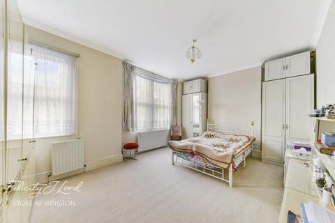 35 Braydon Road, London, N16 6QL