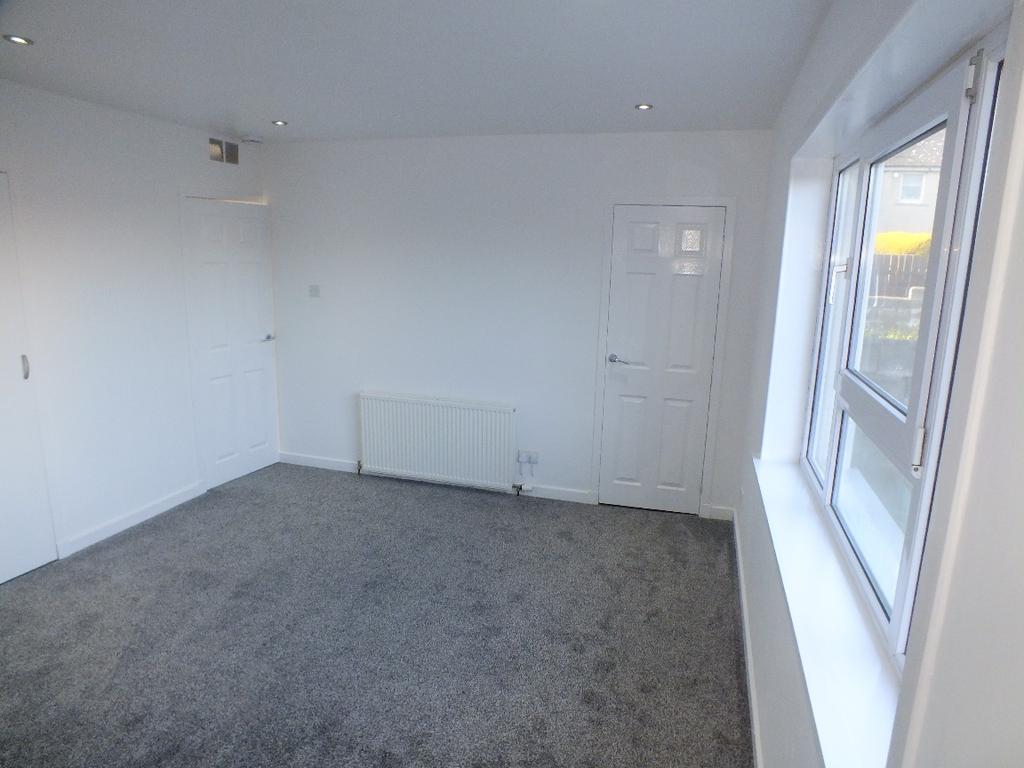 St Andrews Drive, Fraserburgh, AB43 2 bed terraced house £600 pcm (£