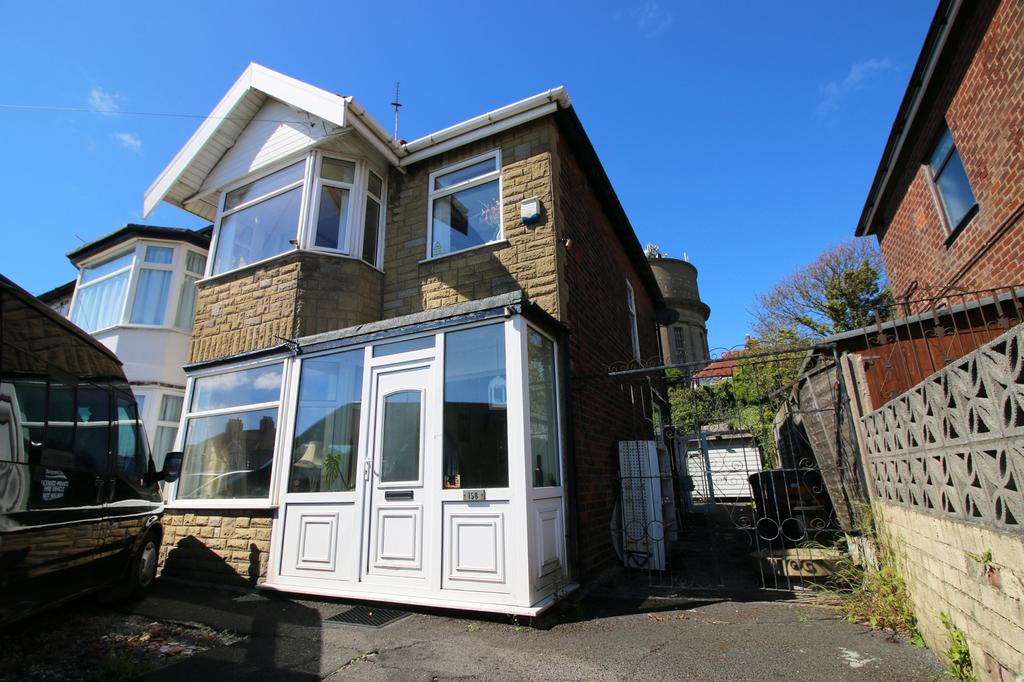 Warbreck Hill Road, Blackpool, FY2 3 bed end of terrace house £120,000
