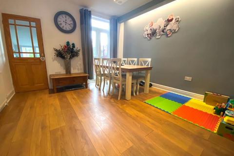 36 Cecil Road, Northampton, NN2 6PQ