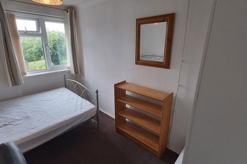 4 bedroom house share to rent, BROUGHAM PLACE