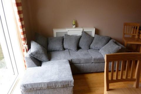 4 bedroom house share to rent, BROUGHAM PLACE