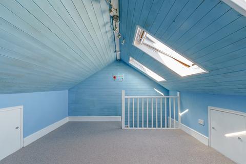 45 Cheapside Road, Ascot, SL5 7QR