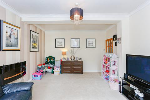19 Weavers Way, Tillicoultry, FK13 6BD