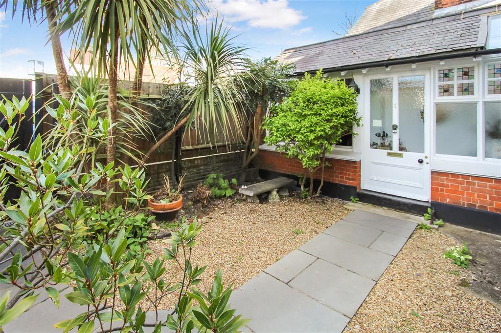 Private Courtyard