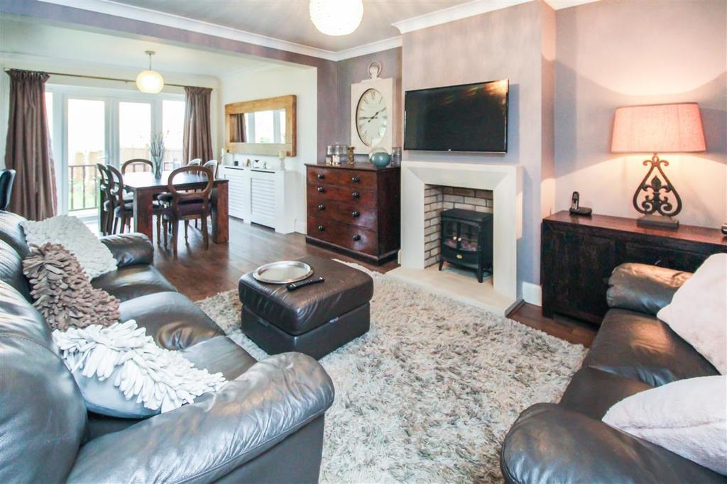 Sitting Room /