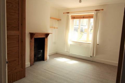 2 bedroom semi-detached house to rent, Alexandra Square, Chipping Norton
