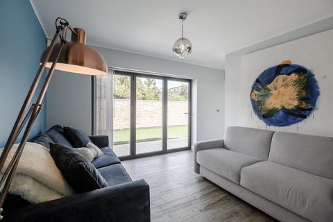 203b Coleridge Road, Cambridge, CB1 3PW