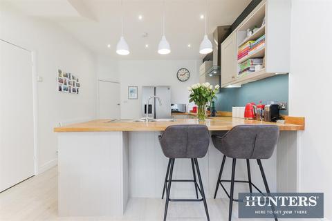 48 Donnington Road, Worcester Park, KT4 8EN