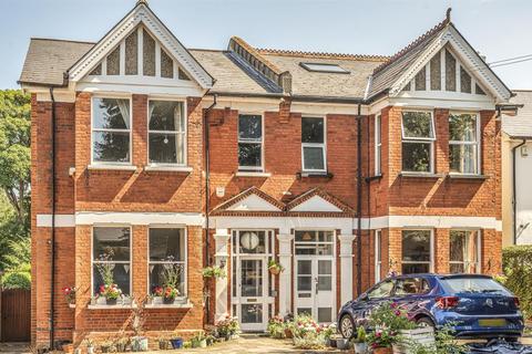 34 The Crescent, Belmont, Sutton, SM2 6BJ