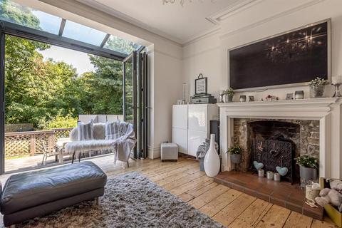 34 The Crescent, Belmont, Sutton, SM2 6BJ
