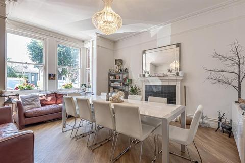 34 The Crescent, Belmont, Sutton, SM2 6BJ