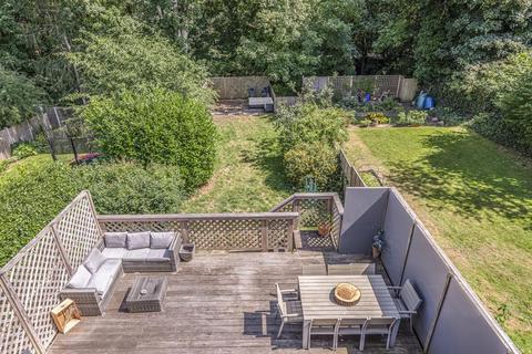 34 The Crescent, Belmont, Sutton, SM2 6BJ
