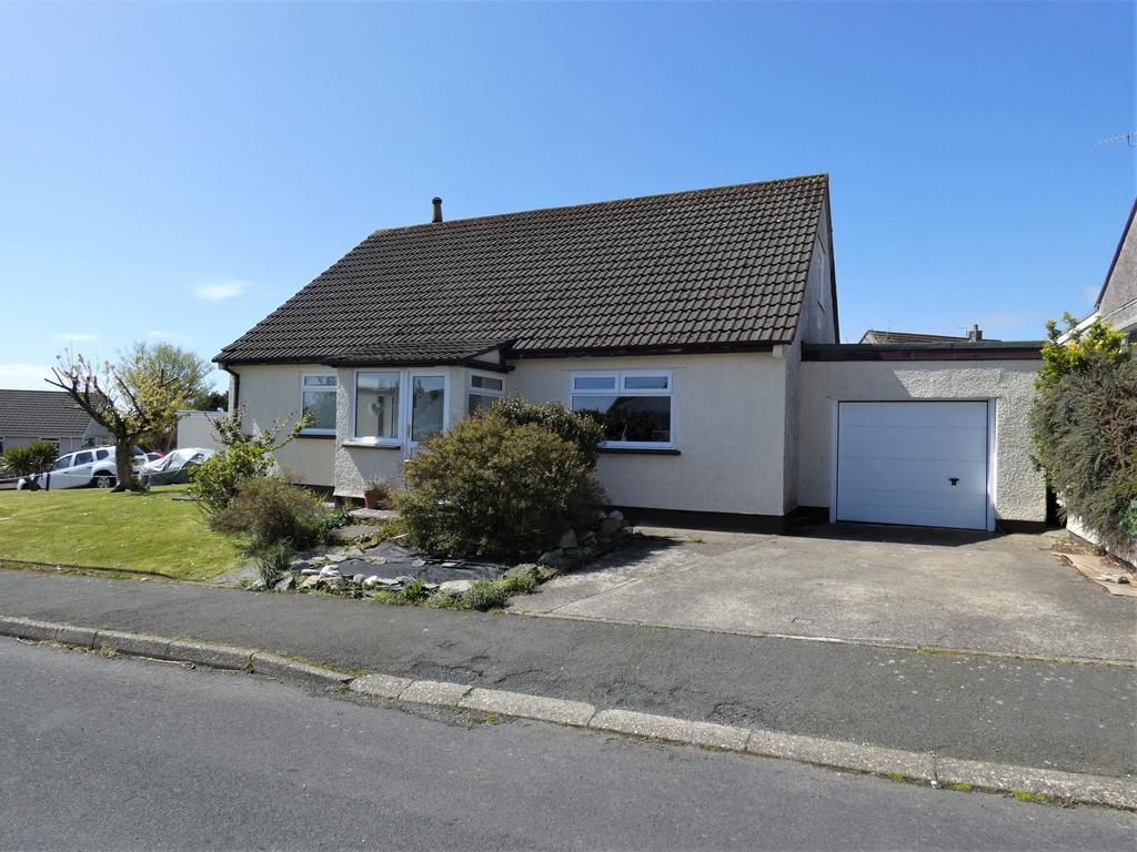 7 Seafield Crescent, Birch Hill, Onchan 3 bed detached bungalow - £369,950